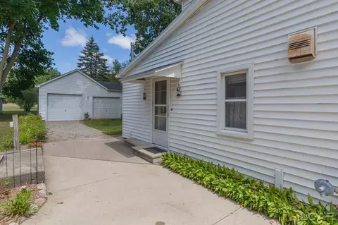 Exterior - 2428 Curtis, Adrian, MI 49221 photo 4 of 6