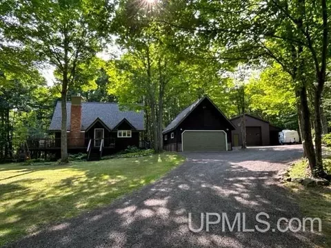 53095 Mulberry, Calumet, MI 49913