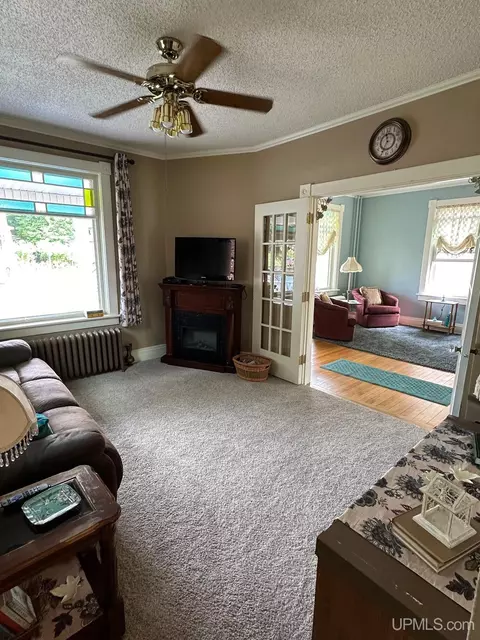 Living - 116 E Main, Negaunee, MI 49866 photo 3 of 4