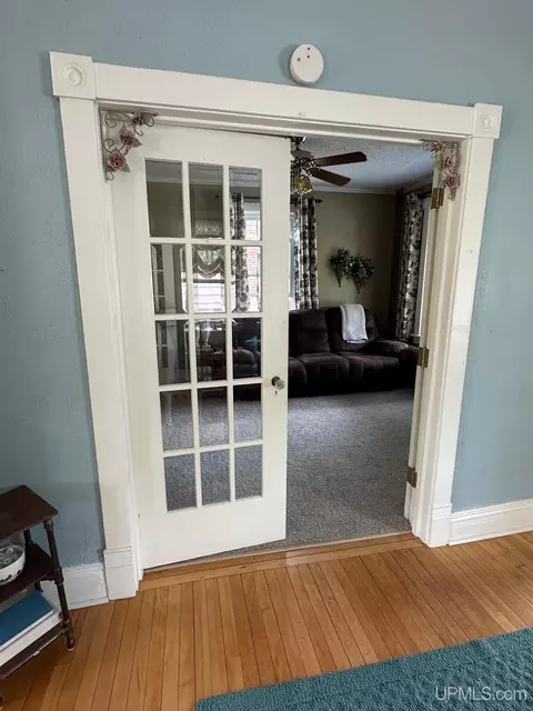 Entry Way - 116 E Main, Negaunee, MI 49866 photo 3 of 8
