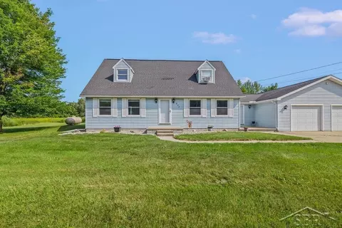850 W Stewart, Midland, MI 48640