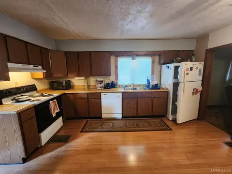 67 2nd, South Range, MI 49963 photo 7