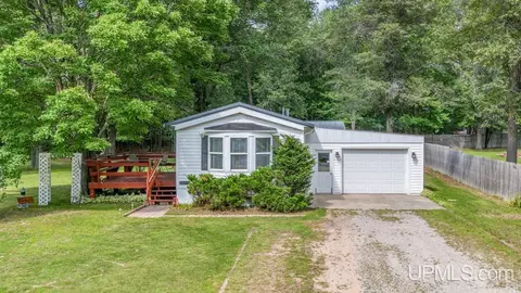 6060 219, Gladstone, MI 49837