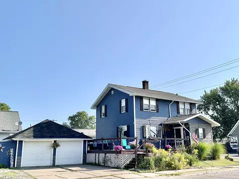 208 W H, Iron Mountain, MI 49801