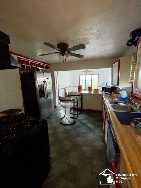 1651 Sunset, Monroe, MI 48162 photo 8