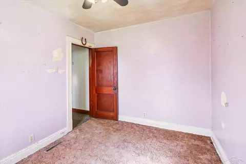 Bedroom - 15940 Lakefield, Hemlock, MI 48626 photo 6 of 6