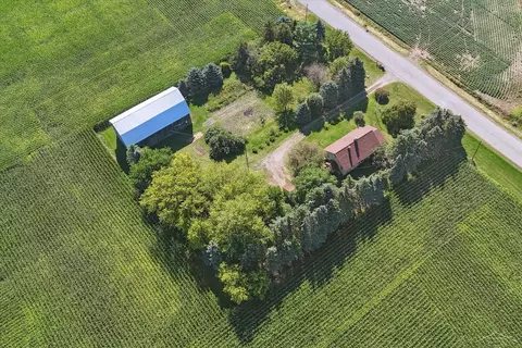 View/Area - 15940 Lakefield, Hemlock, MI 48626 photo 11 of 13