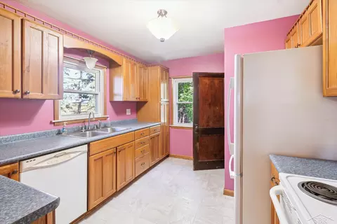Kitchen - 15940 Lakefield, Hemlock, MI 48626 photo 1 of 3
