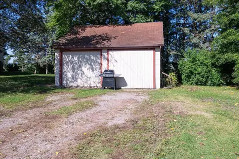 Exterior - 15940 Lakefield, Hemlock, MI 48626 photo 8 of 13
