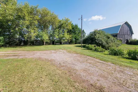 Exterior - 15940 Lakefield, Hemlock, MI 48626 photo 2 of 13