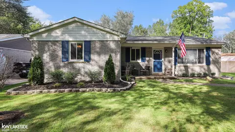 33751 Schneider, Chesterfield, MI 48047