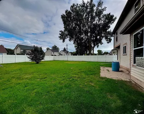 6105 2nd, Romulus, MI 48174 photo 3