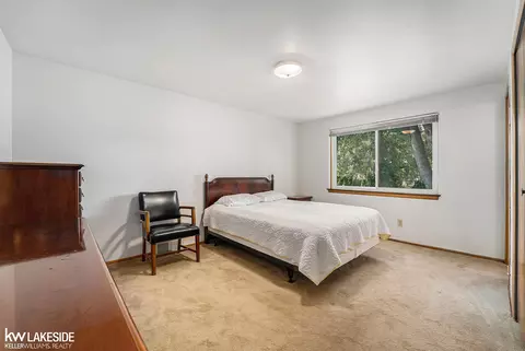 Bedroom - 30543 Cedars, Warren, MI 48093 photo 4 of 4