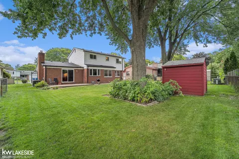 Exterior - 30543 Cedars, Warren, MI 48093 photo 3 of 5