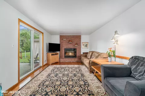 Living - 30543 Cedars, Warren, MI 48093 photo 1 of 3