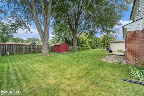 Exterior - 30543 Cedars, Warren, MI 48093 photo 5 of 5