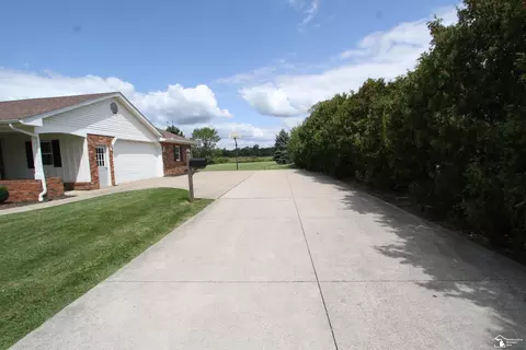 3714 E Dunbar, Monroe, MI 48161 photo 7