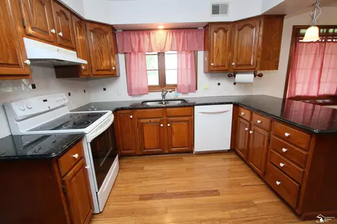 3714 E Dunbar, Monroe, MI 48161 photo 14