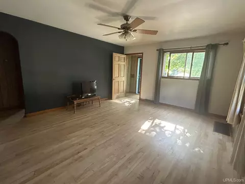 216 Cherry, Munising, MI 49862 photo 2