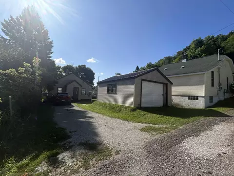 216 Cherry, Munising, MI 49862 photo 21