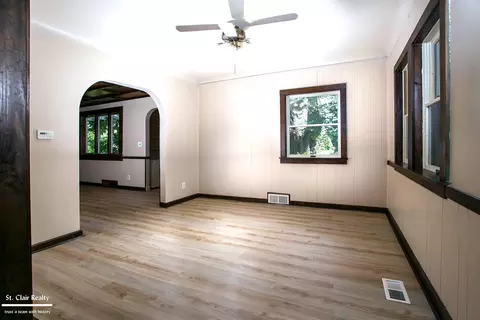 5800 Neuman, Saint Clair, MI 48079 photo 9