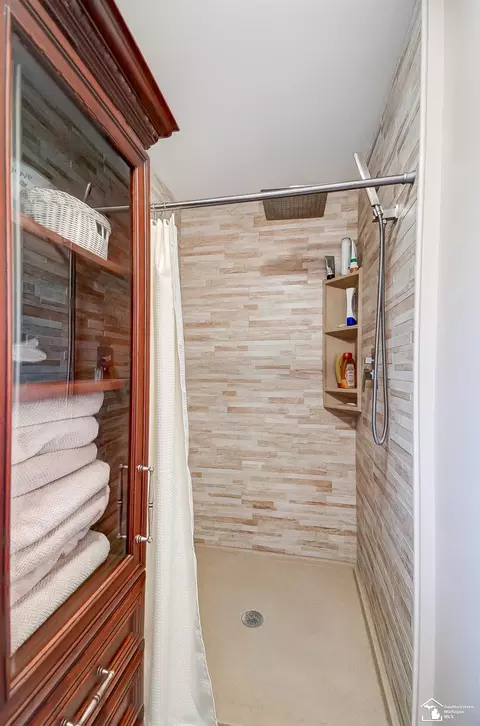 Bath - 3244 S Custer, Monroe, MI 48161 photo 4 of 7