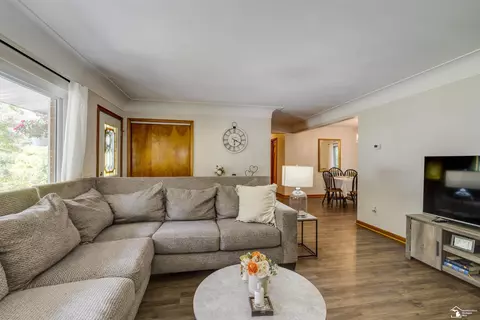 8130 Mohawk, Temperance, MI 48182 photo 11