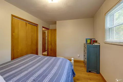 8130 Mohawk, Temperance, MI 48182 photo 12