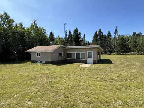 792 Deer Lk, Crystal Falls, MI 49920