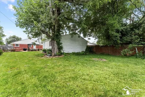 18751 Hinton, Riverview, MI 48193 photo 20