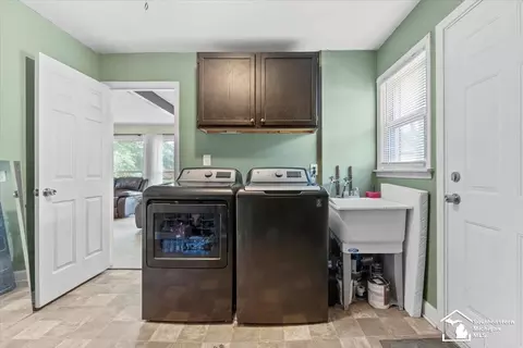 18751 Hinton, Riverview, MI 48193 photo 9