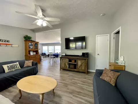 Living - 2096 Knights, Gladwin, MI 48624 photo 7 of 9