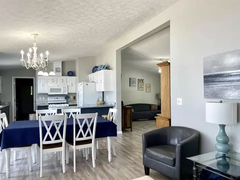 Dining - 2096 Knights, Gladwin, MI 48624 photo 2 of 2