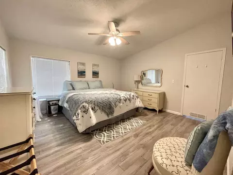 Bedroom - 2096 Knights, Gladwin, MI 48624 photo 3 of 10
