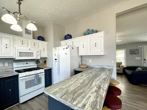 Kitchen - 2096 Knights, Gladwin, MI 48624 photo 3 of 5