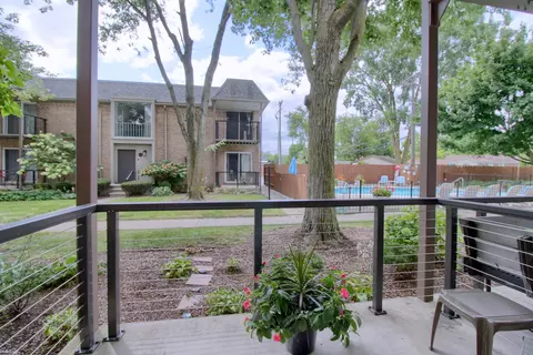Exterior - 1707 E 14 Mile #B, Birmingham, MI 48009 photo 6 of 9