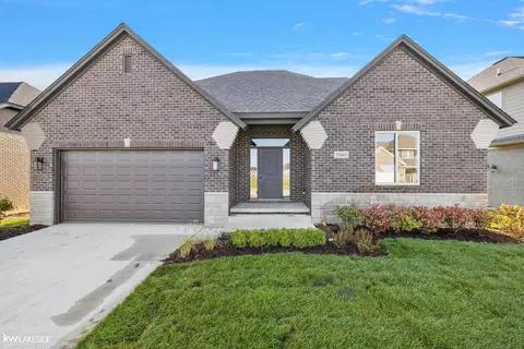 56660 Via Nesso, Macomb, MI 48042
