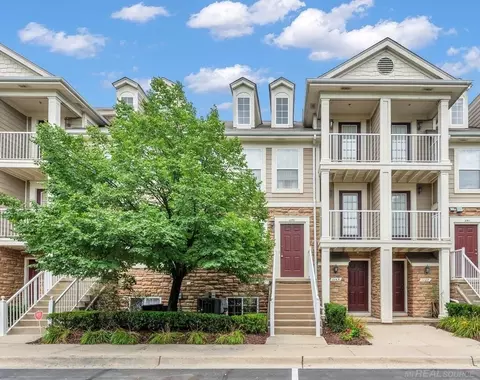 1139 Beaver Run, Troy, MI 48083