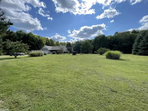 2461 Coachwood, Attica, MI 48412
