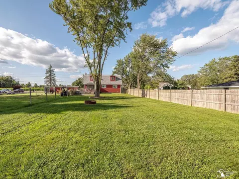 2337 Carleton W, Carleton, MI 48117 photo 9