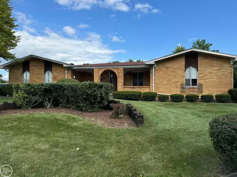 35590 Morris, Clinton Township, MI 48035