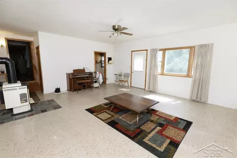 Living - 9851 Lydell, Farwell, MI 48622 photo 2 of 5