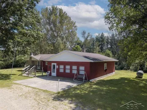 Exterior - 9851 Lydell, Farwell, MI 48622 photo 1 of 9