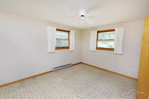 Bedroom - 9851 Lydell, Farwell, MI 48622 photo 1 of 3