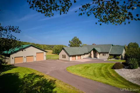 604 Hillcrest, Bessemer, MI 49911