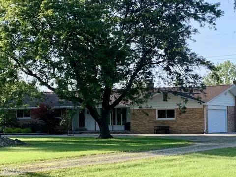 6270 Lindsey, East China, MI 48054
