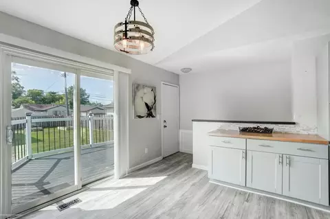Entry Way - 6180 Central, Romulus, MI 48174 photo 1 of 3