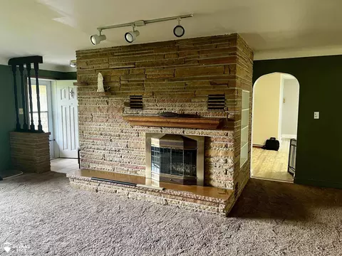 2336 E Maple, Grand Blanc, MI 48507 photo 3