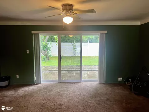 2336 E Maple, Grand Blanc, MI 48507 photo 4