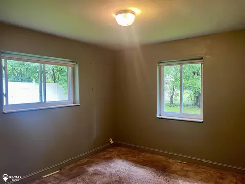 2336 E Maple, Grand Blanc, MI 48507 photo 9